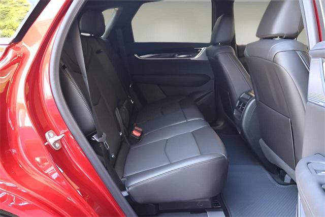 new 2025 Cadillac XT5 car, priced at $52,715