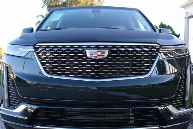 new 2025 Cadillac XT6 car, priced at $58,215