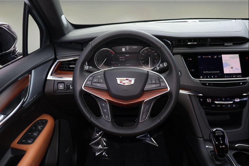 new 2025 Cadillac XT5 car, priced at $48,898