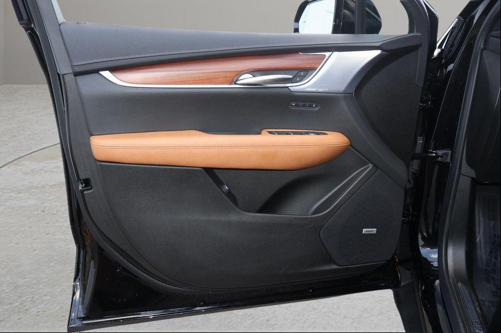 new 2025 Cadillac XT5 car, priced at $48,898