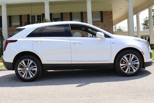 used 2021 Cadillac XT5 car, priced at $34,526