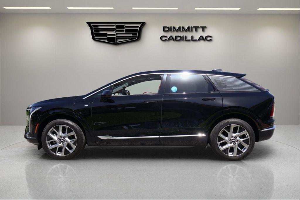 new 2025 Cadillac OPTIQ car, priced at $51,127