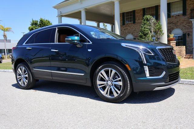 new 2025 Cadillac XT5 car, priced at $52,315