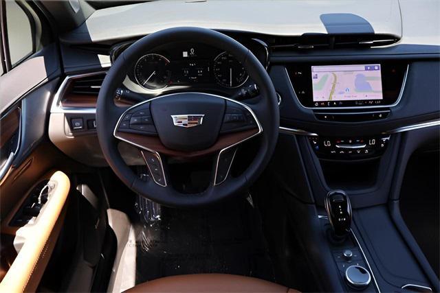 new 2025 Cadillac XT5 car, priced at $49,624