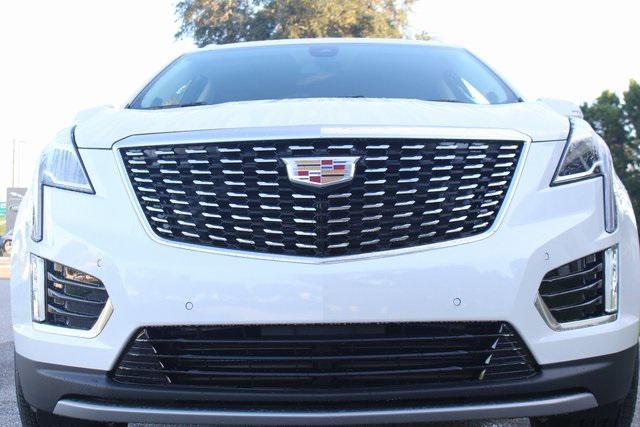 new 2025 Cadillac XT5 car, priced at $53,215