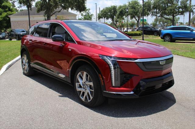 new 2025 Cadillac OPTIQ car, priced at $56,289