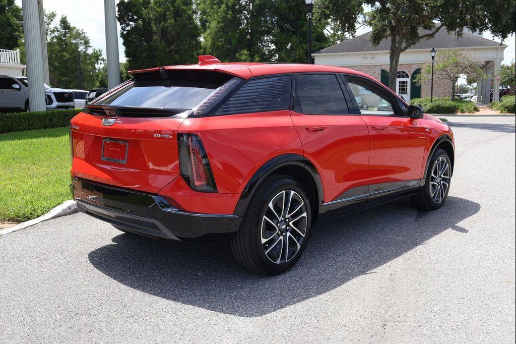 new 2025 Cadillac OPTIQ car, priced at $53,947