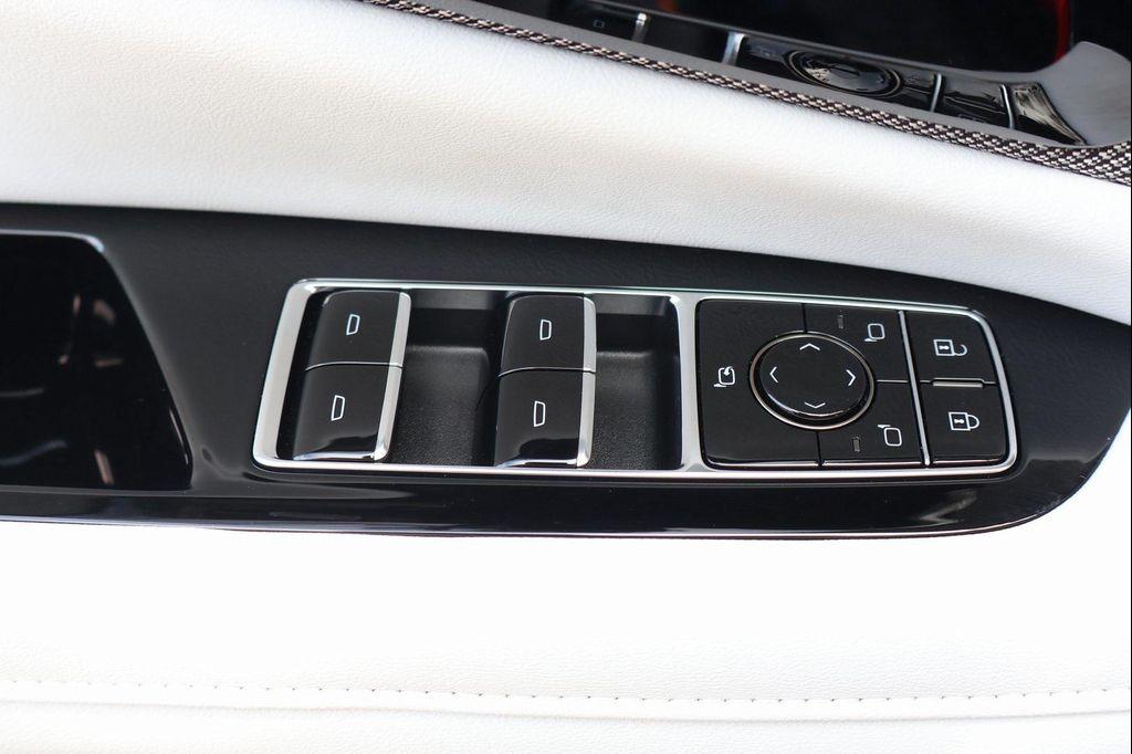 new 2025 Cadillac OPTIQ car, priced at $53,947