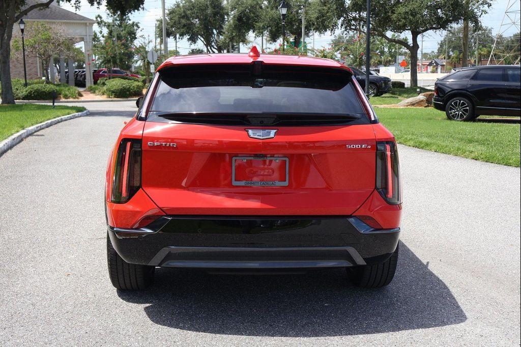 new 2025 Cadillac OPTIQ car, priced at $53,947
