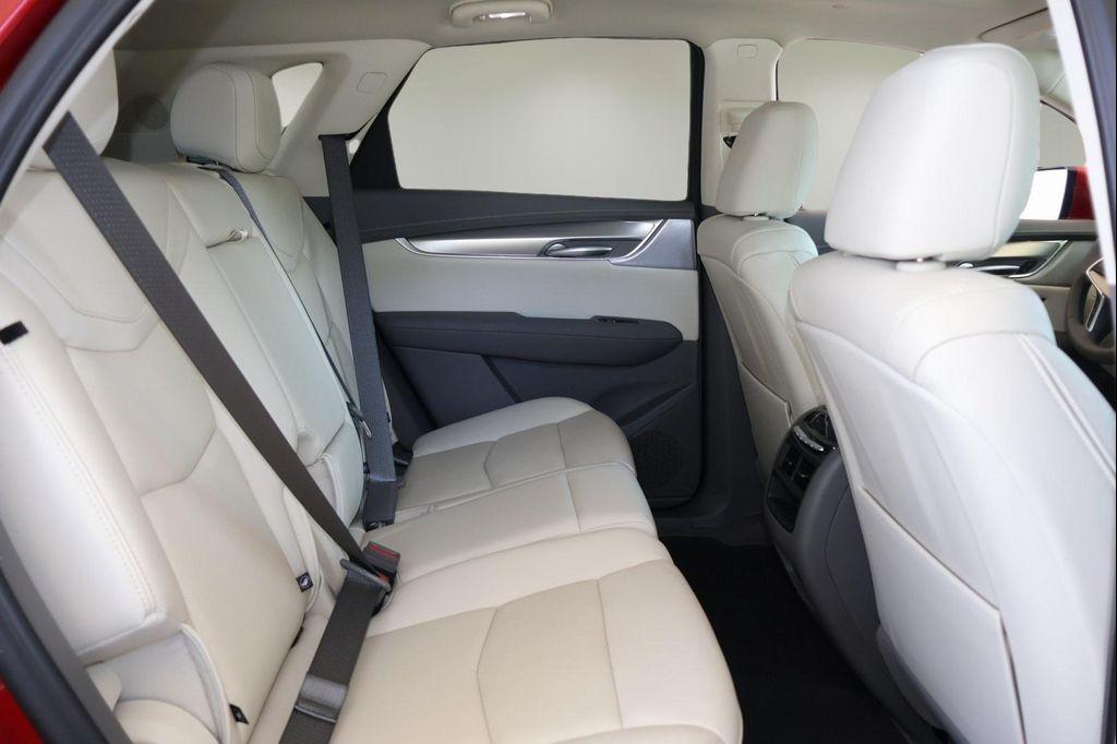 new 2025 Cadillac XT5 car, priced at $52,350