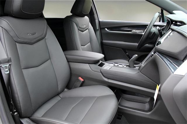 new 2025 Cadillac XT5 car, priced at $48,410