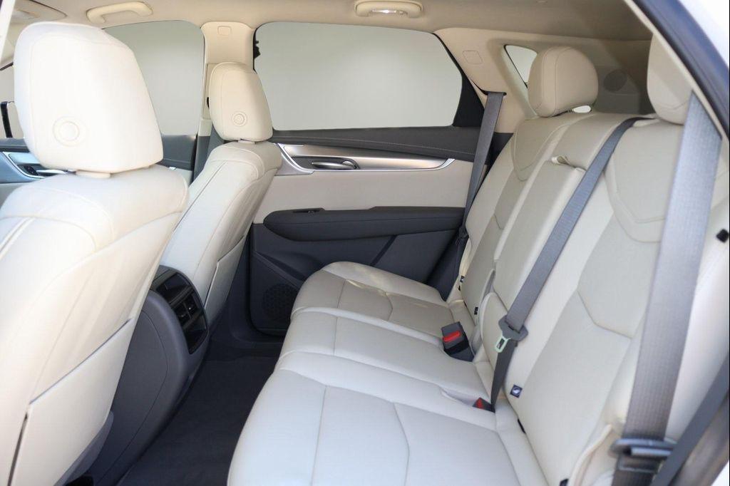 new 2025 Cadillac XT5 car, priced at $51,186