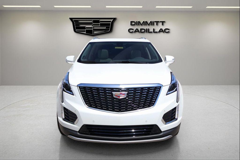 new 2025 Cadillac XT5 car, priced at $51,186