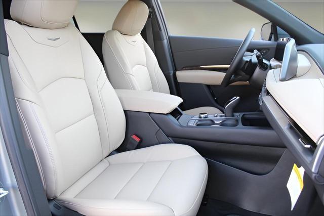 new 2025 Cadillac XT4 car, priced at $37,881