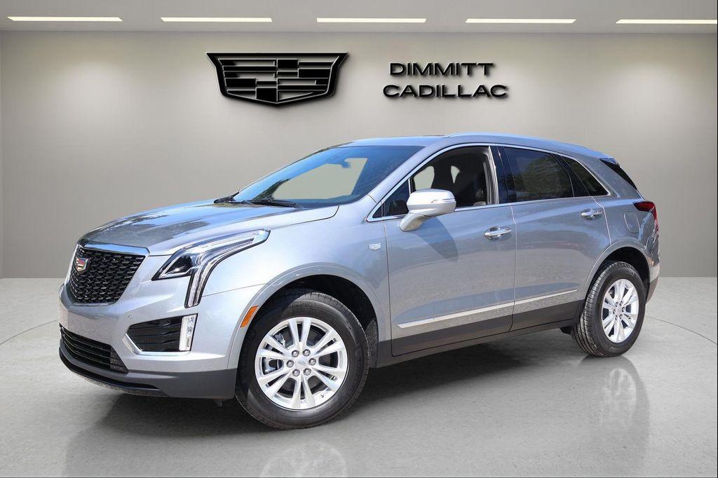 new 2025 Cadillac XT5 car, priced at $43,832