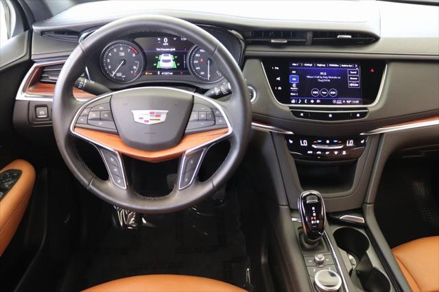 used 2021 Cadillac XT5 car, priced at $30,997