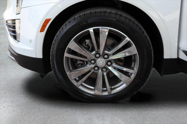 used 2021 Cadillac XT5 car, priced at $30,997
