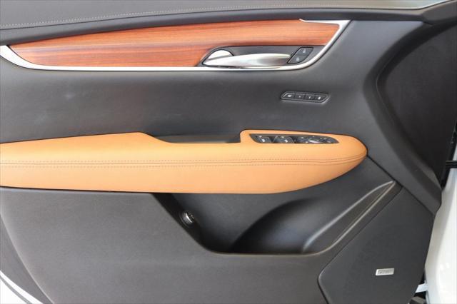 used 2021 Cadillac XT5 car, priced at $30,997