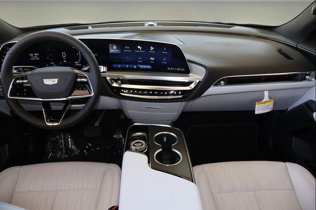 new 2025 Cadillac LYRIQ car, priced at $62,774