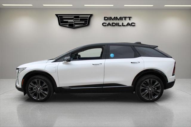 new 2025 Cadillac OPTIQ car, priced at $61,090
