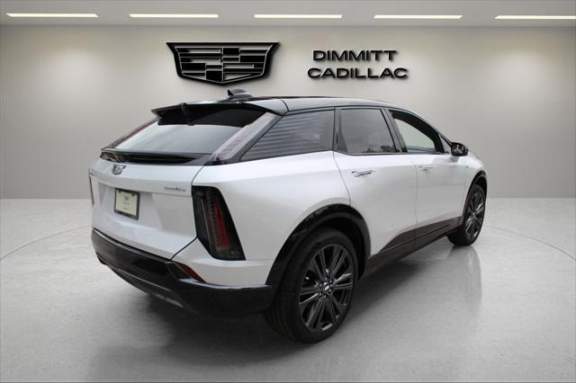 new 2025 Cadillac OPTIQ car, priced at $61,090