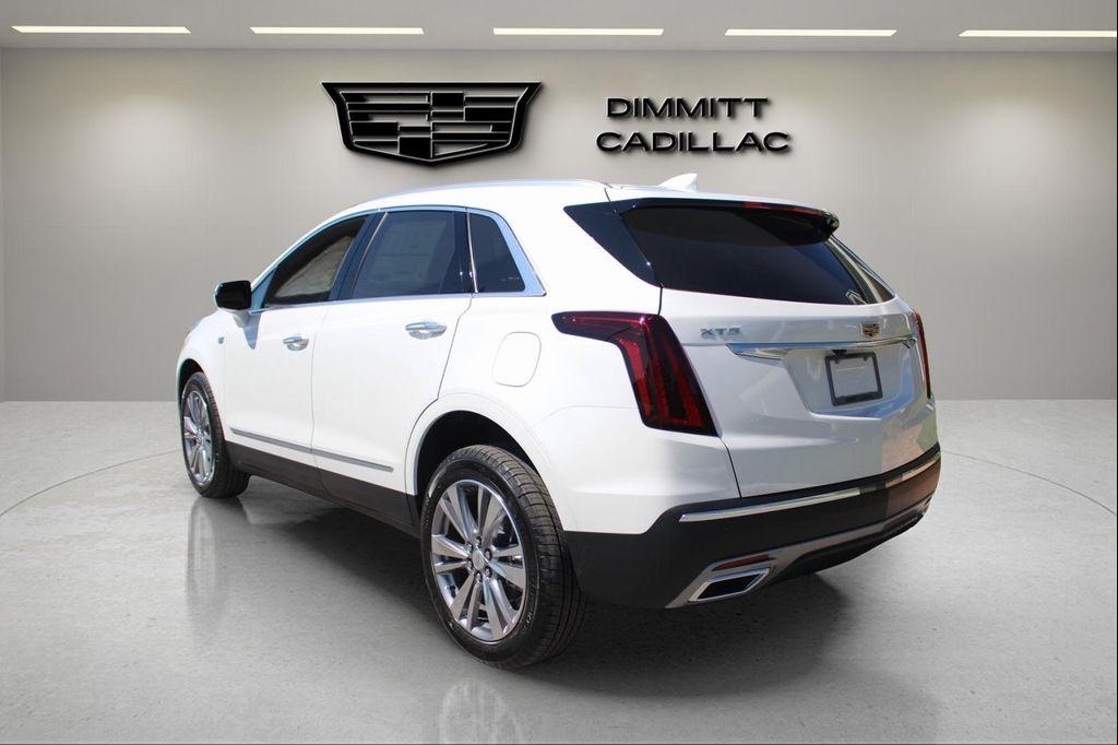 new 2025 Cadillac XT5 car, priced at $50,099