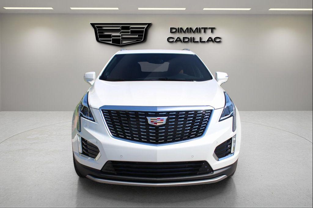 new 2025 Cadillac XT5 car, priced at $50,099