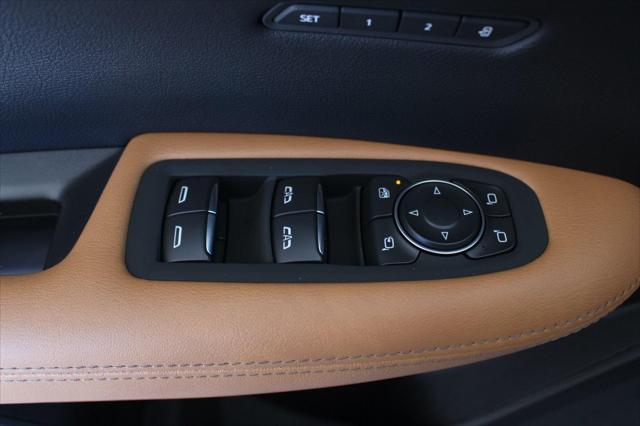 new 2025 Cadillac XT5 car, priced at $52,815