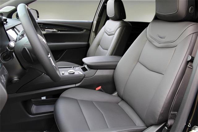 new 2025 Cadillac XT5 car, priced at $49,970