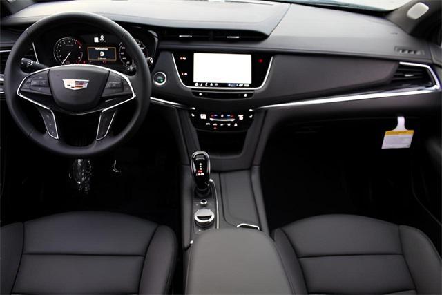 new 2025 Cadillac XT5 car, priced at $49,970