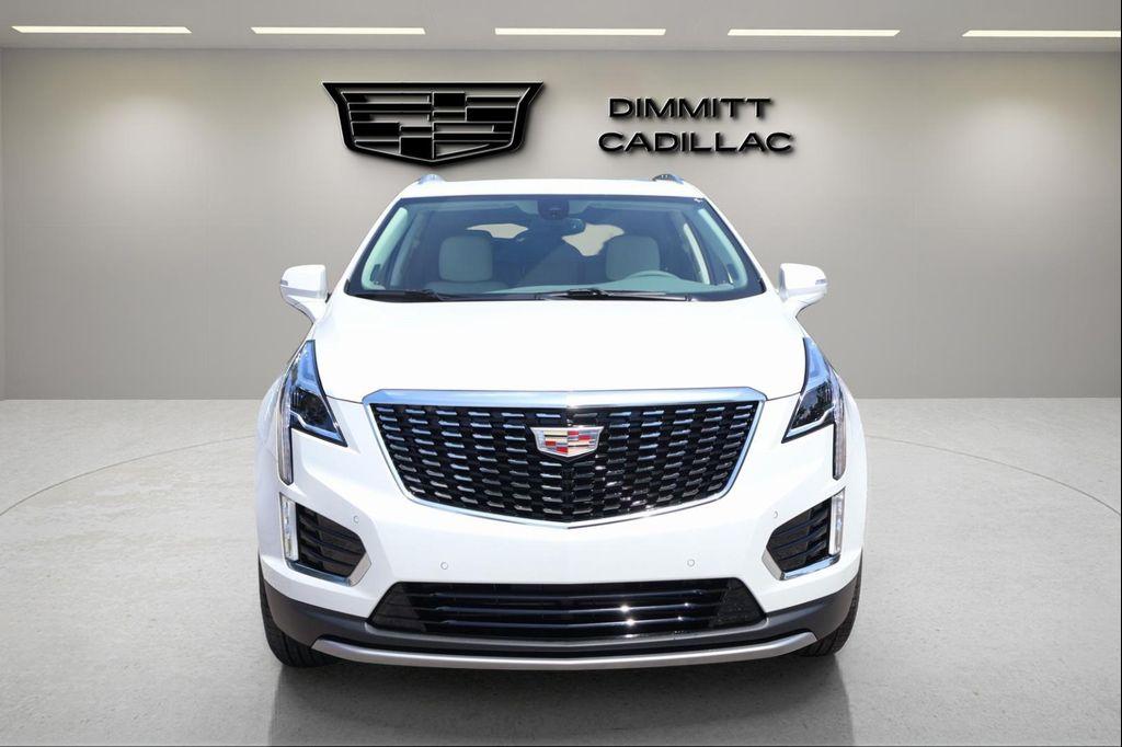 new 2025 Cadillac XT5 car, priced at $51,282