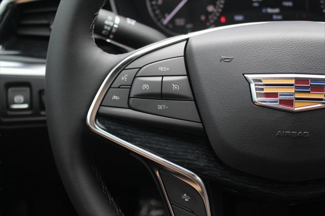 new 2025 Cadillac XT5 car, priced at $52,210