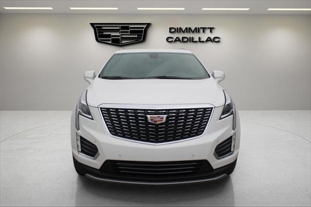 new 2025 Cadillac XT5 car, priced at $52,210