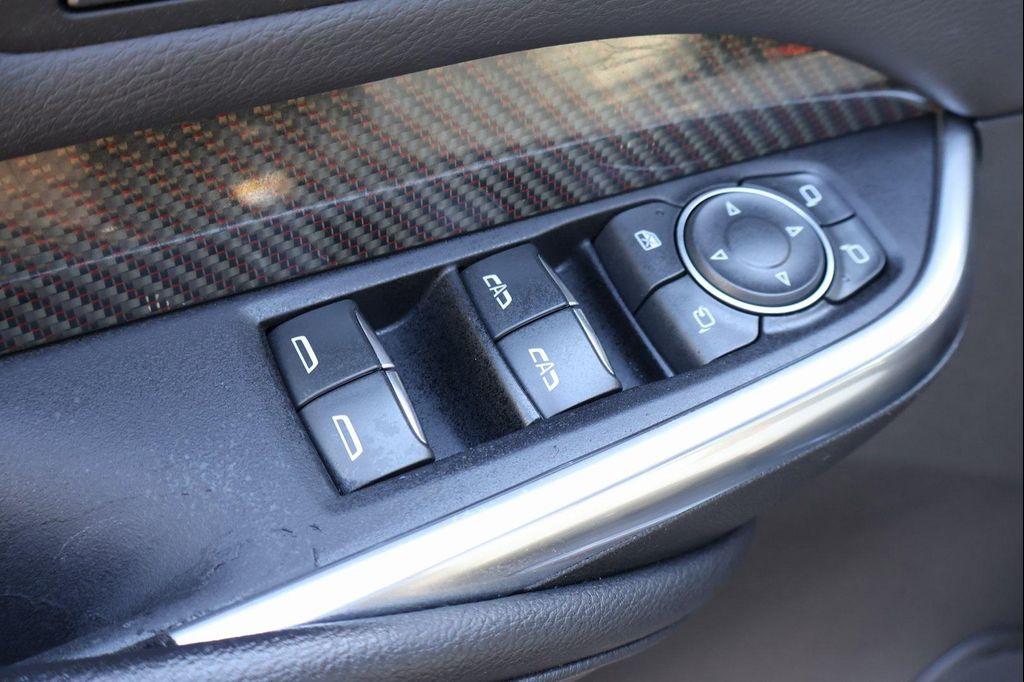 used 2020 Cadillac XT4 car, priced at $21,499