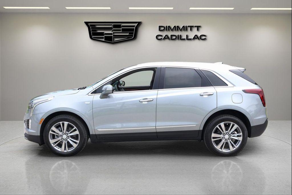 new 2025 Cadillac XT5 car, priced at $52,247