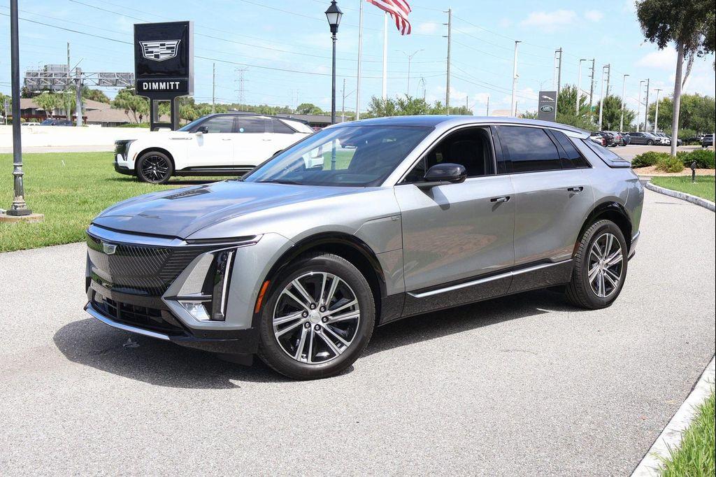 new 2025 Cadillac LYRIQ car, priced at $61,682