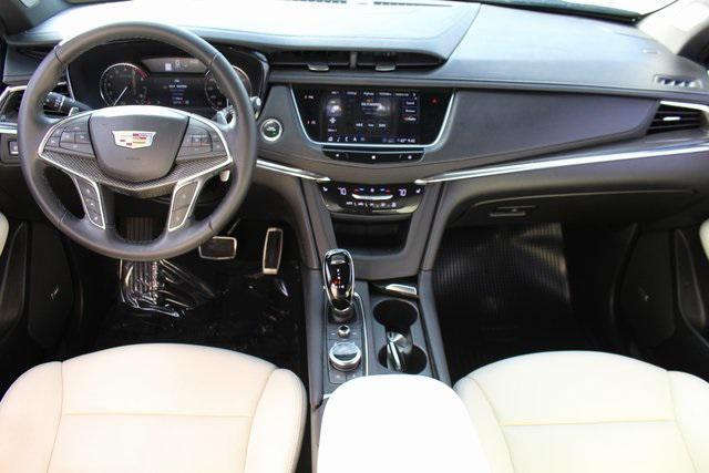 used 2020 Cadillac XT5 car, priced at $27,211