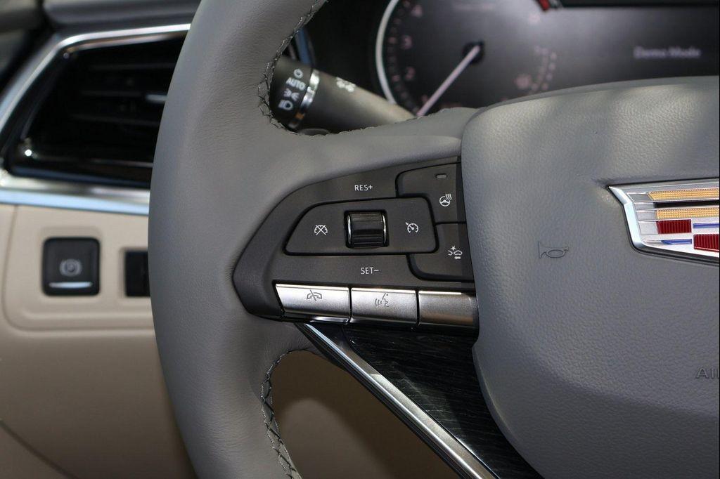 new 2025 Cadillac XT6 car, priced at $56,202