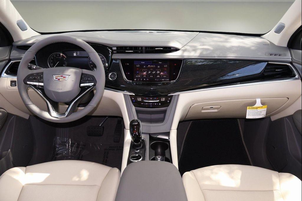 new 2025 Cadillac XT6 car, priced at $56,202
