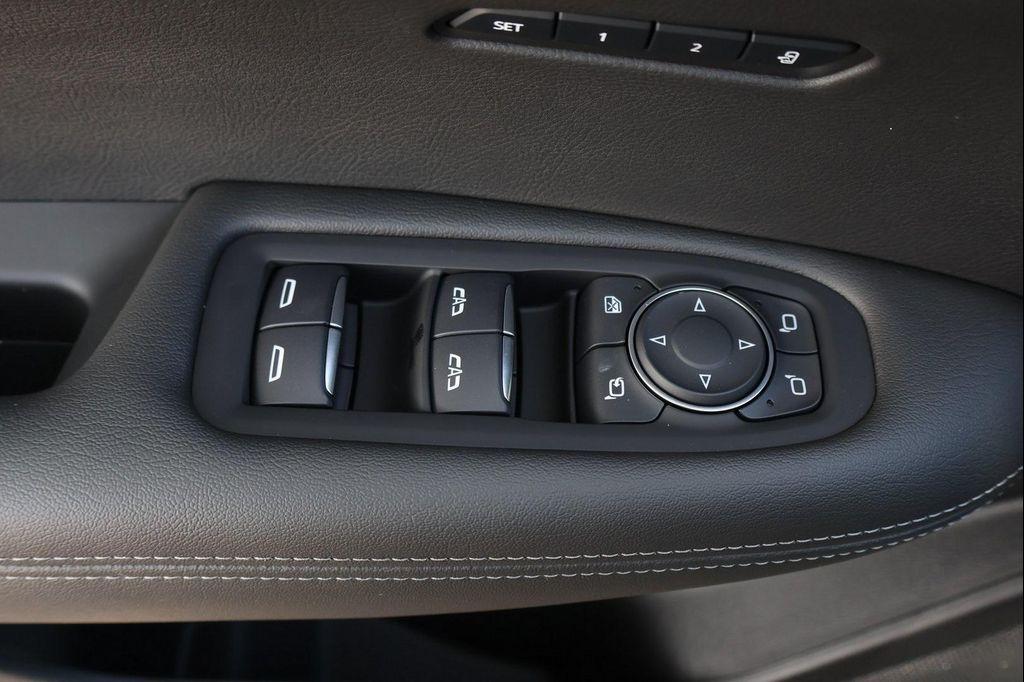 new 2025 Cadillac XT6 car, priced at $46,156