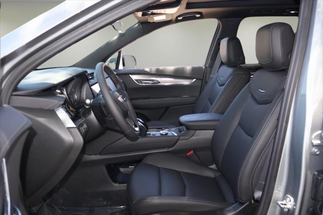 new 2025 Cadillac XT6 car, priced at $50,690