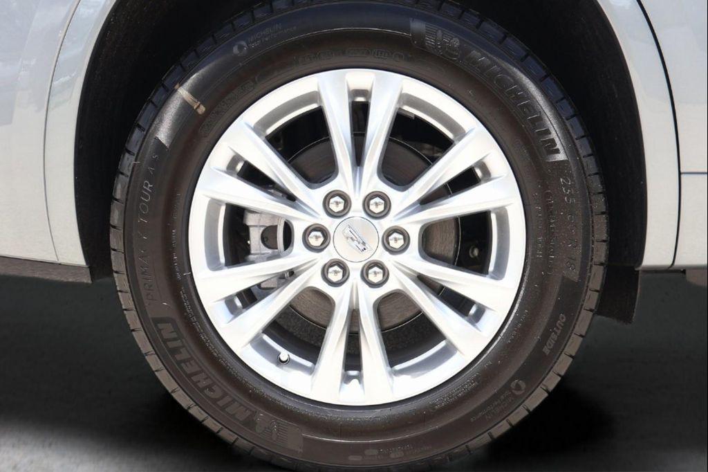 new 2025 Cadillac XT6 car, priced at $46,156