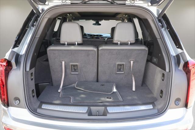 new 2025 Cadillac XT6 car, priced at $50,690