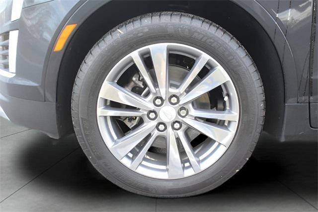 new 2025 Cadillac XT5 car, priced at $49,010