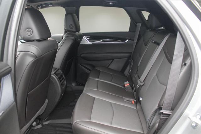 new 2025 Cadillac XT5 car, priced at $50,985
