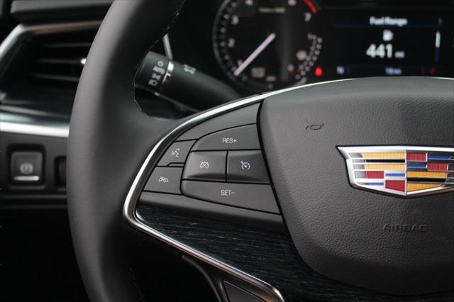 new 2025 Cadillac XT5 car, priced at $50,985