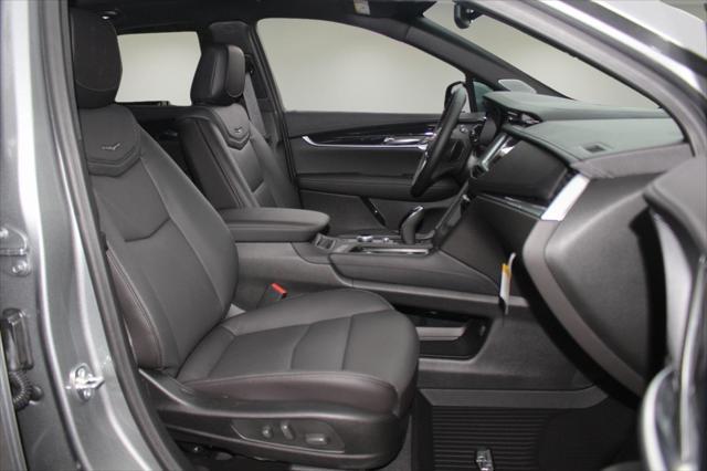 new 2025 Cadillac XT5 car, priced at $50,985