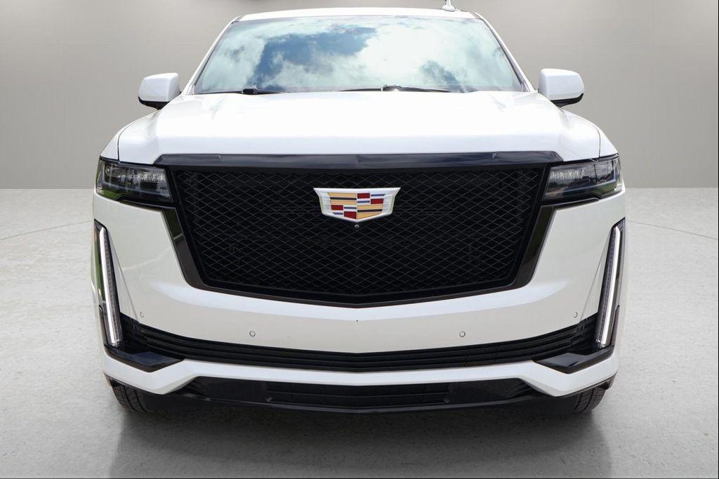 used 2021 Cadillac Escalade ESV car, priced at $59,997