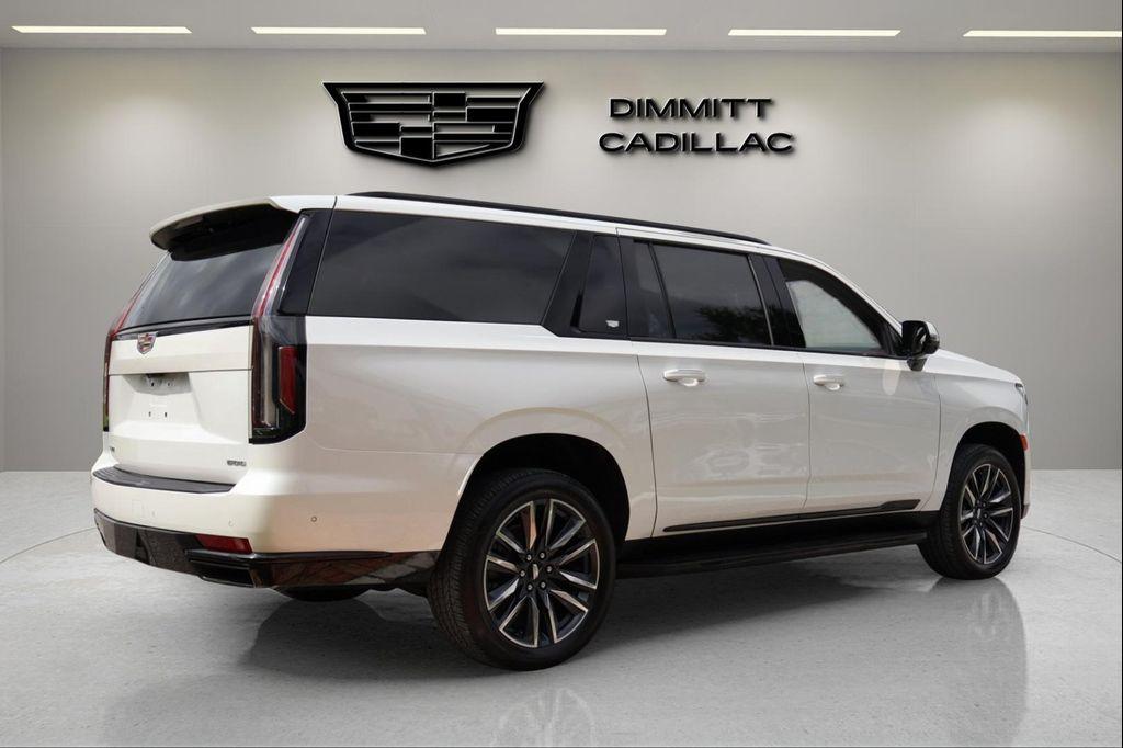 used 2021 Cadillac Escalade ESV car, priced at $59,997