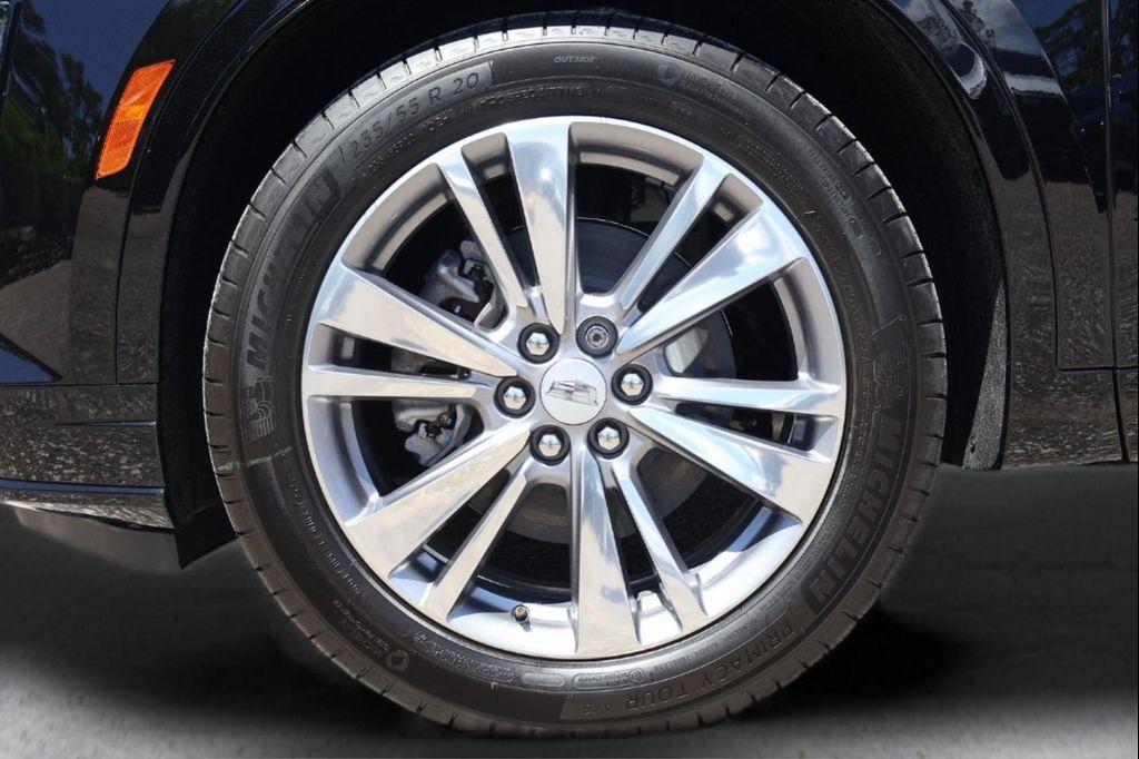 new 2025 Cadillac XT6 car, priced at $54,566